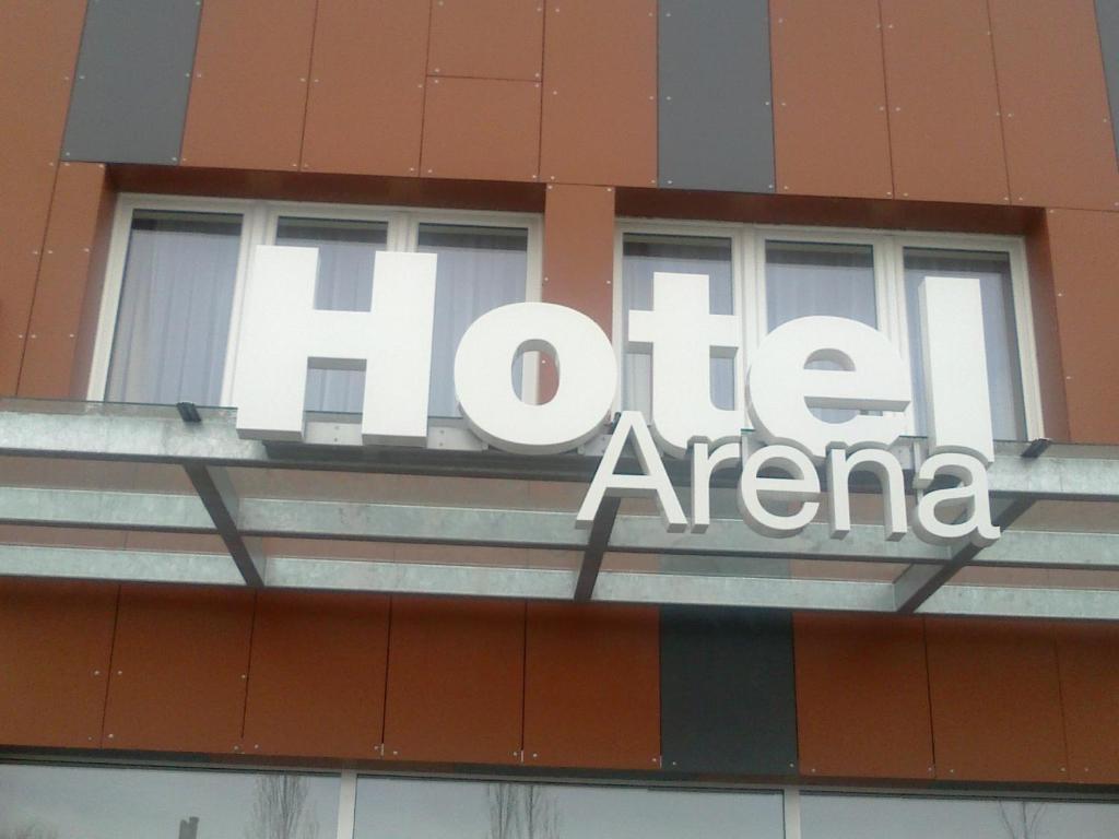 Hotel Arena Chomutov Buitenkant foto